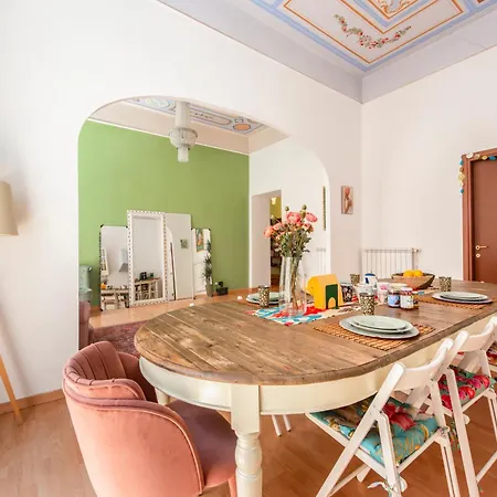 Апартаменты The Bright Maraja Centro Luxury Boutique Retreat *